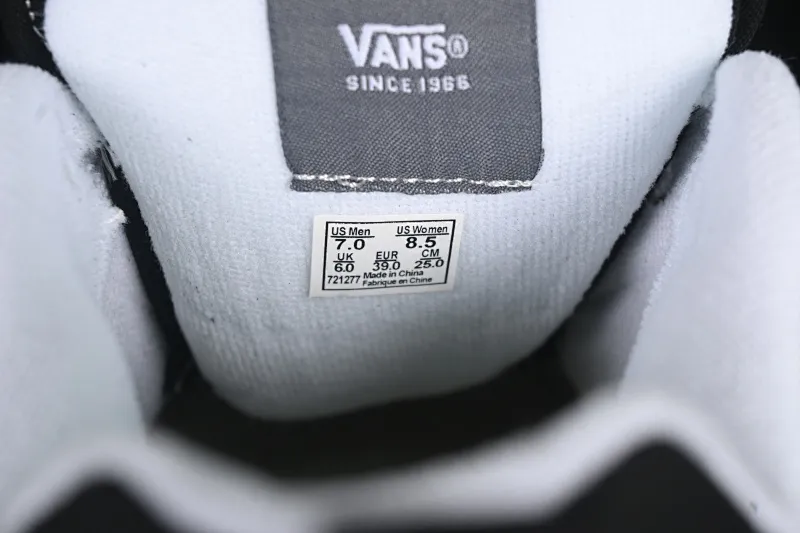 All categories Vans Vans series Vans Low Vans low-top Vans Knu Skool Vans low-top retro casual fat bread shoes VN0009QCCJJ